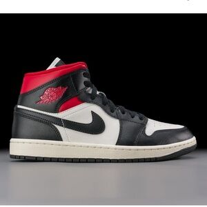 Nike shoes, size 7.5